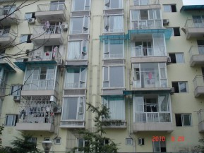 水岸春天